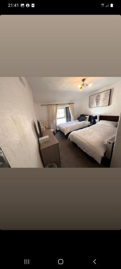 ホテル Ardhill House The Diamond, In The Heart Of Ardara Town , F94 C7X9 エクステリア 写真